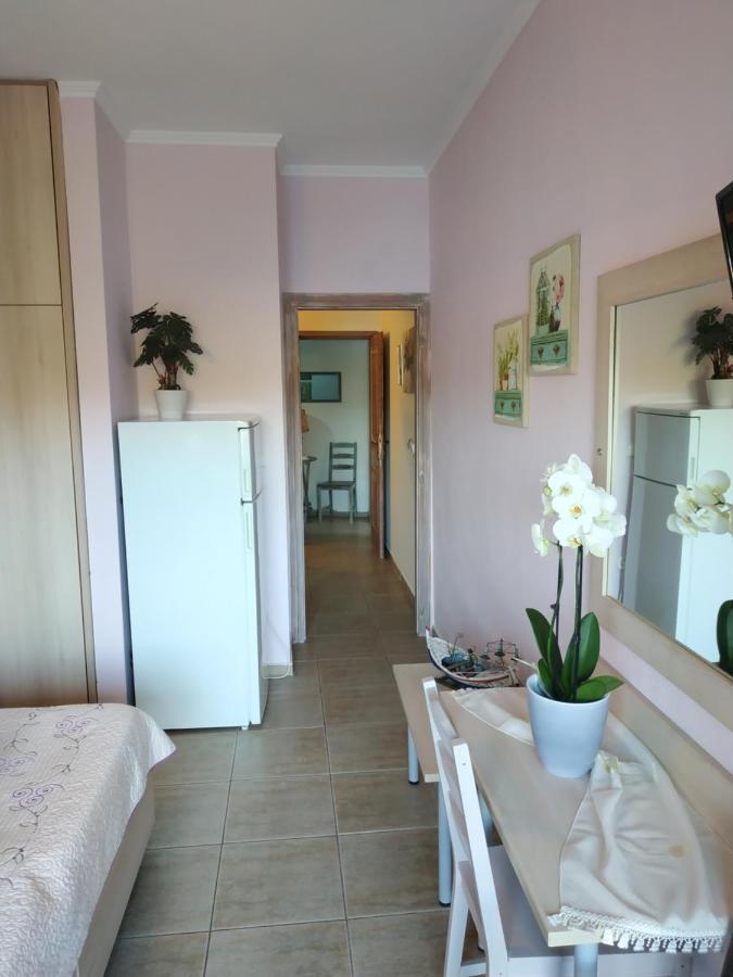 Mpouketo Apartments Неос Мармарас Екстериор снимка